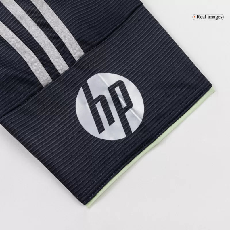 Kit da calcio da trasferta per bambini del Real Madrid (maglia+pantaloncini+calzini) 2025/26