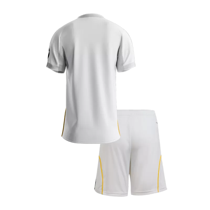 Kit da calcio per bambini Real Madrid Home (maglia+pantaloncini) 2025/26