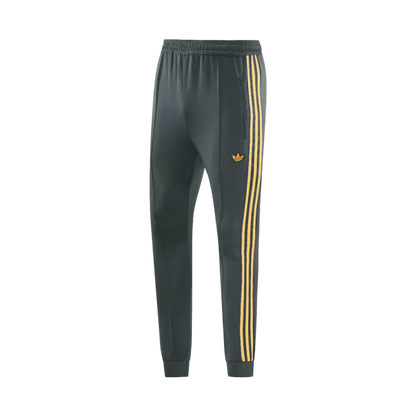 Kit giacca da allenamento Manchester United (giacca+pantaloni) 2025/26 - Nero