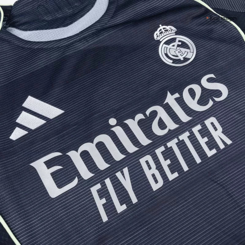 Maglia da calcio a maniche lunghe Real Madrid versione giocatore 2025/26 - vestibilità slim