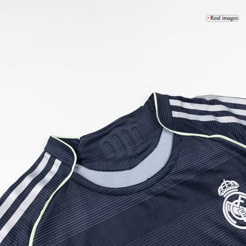 Maglia da calcio a maniche lunghe Real Madrid versione giocatore 2025/26 - vestibilità slim