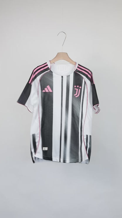 Player Version Juventus Home Soccer Jersey 2025/26